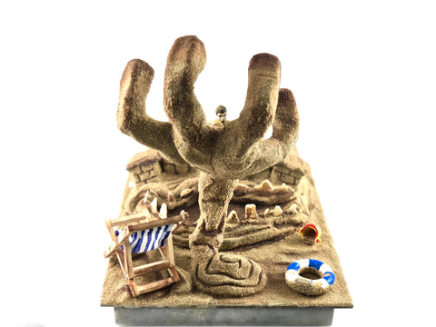 Blood Beach : Don’t Play in the Sand! - RedGuardian Art & Toys