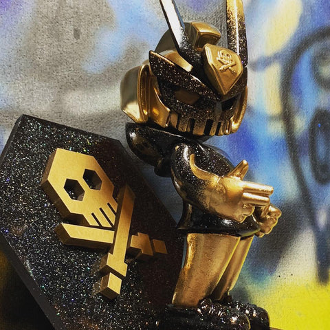 TEQ63 : Clout63 - RedGuardian Art & Toys