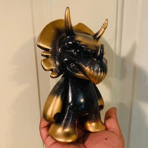 Triceraclout - RedGuardian Art & Toys