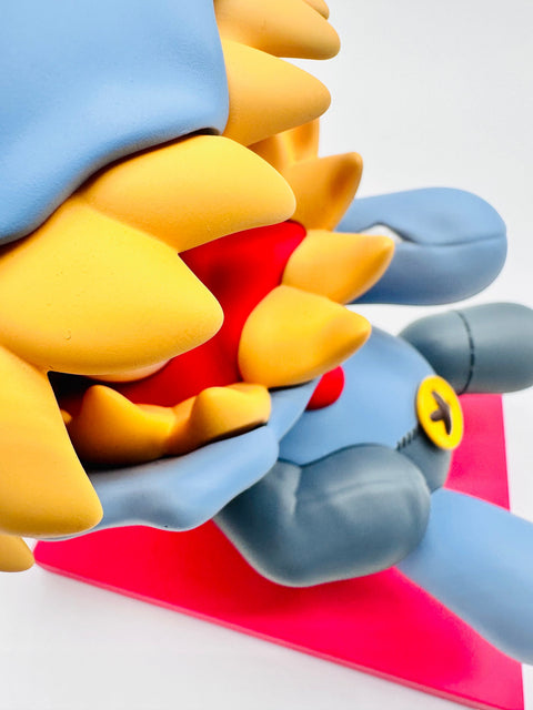 RedGuardian Knav: Laughing at You limited edition resin figure, hand-painted blue, yellow, red, and grey with a bright pink base.