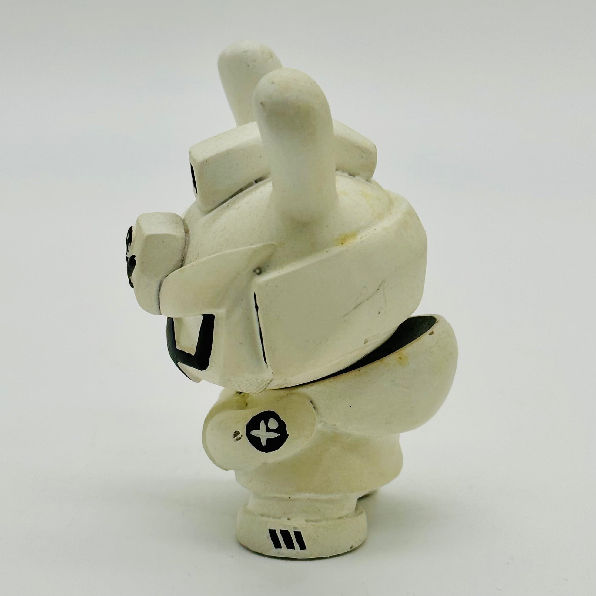 White OG signed Resin Quiccs Dunny 3” inch